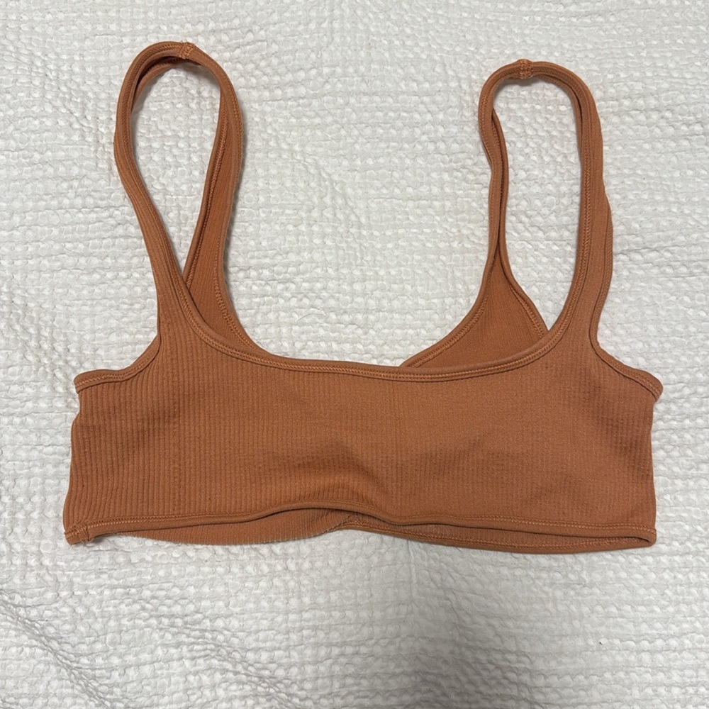 Rust Ribbed Crop Top - Picture 2 of 4